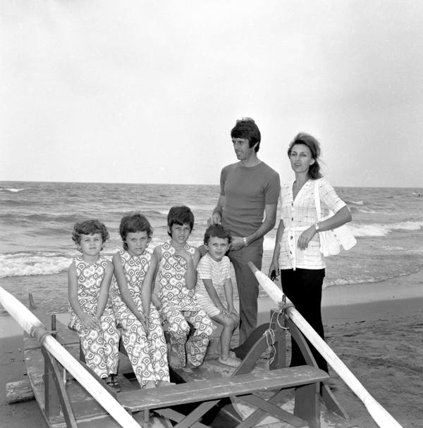 La famiglia Maldini a Viareggio nel 1971. 